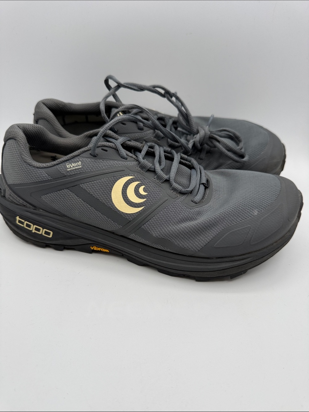 Topo TERRAVENTURE 4 WP women’s 9.5 Gray Vibram Lace-Up off road S13
